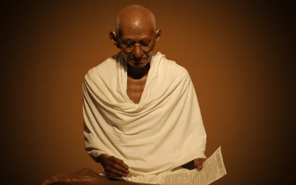 INDIA'S  MAHATMA GANDHI (1869-1948)  SPENT HIS LIFE WORKING FOR INDIA FREEDOM FROM BRITISH